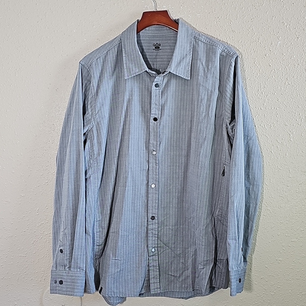 QÔR Casual Button Down Shirt.